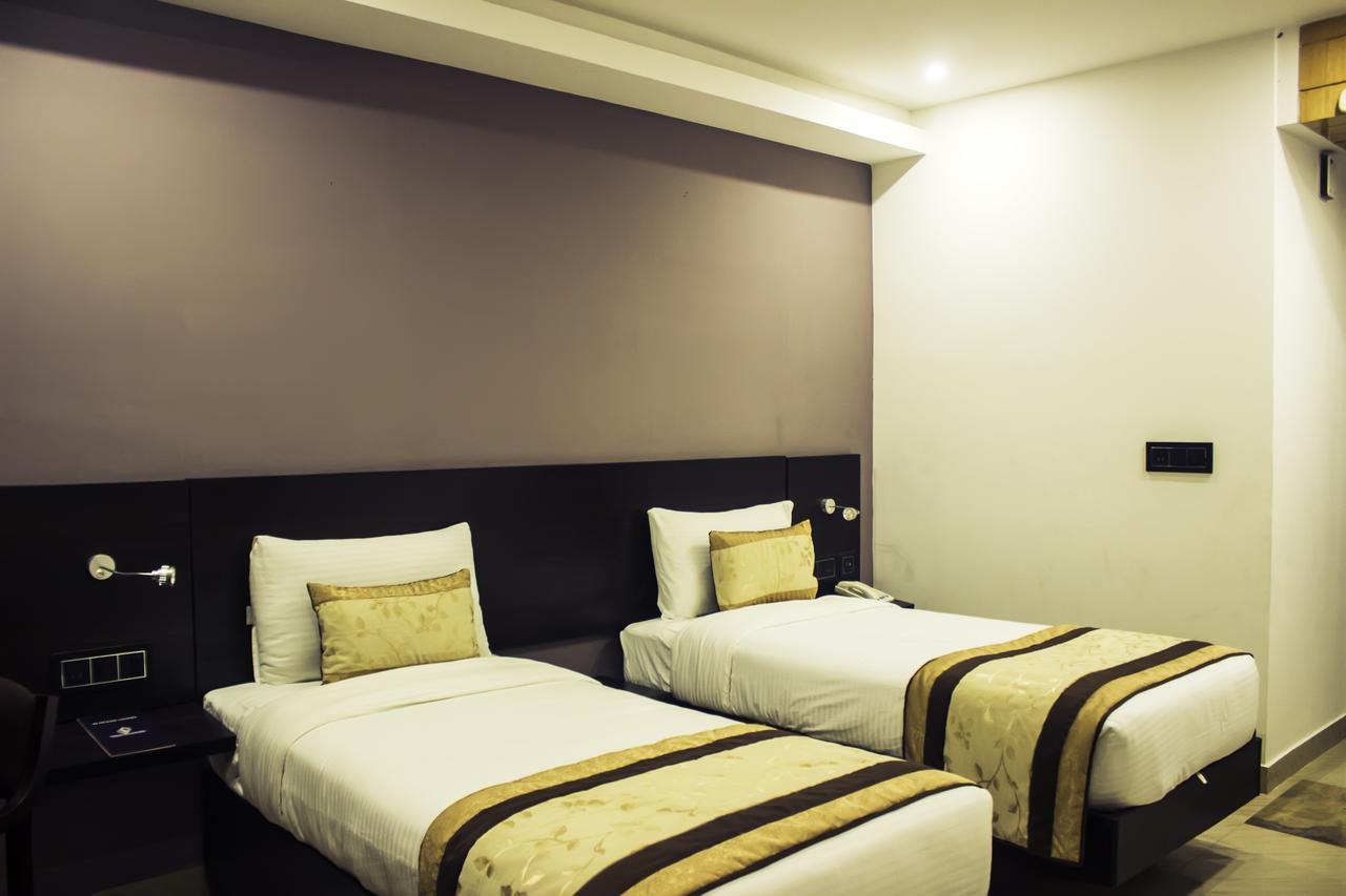 Vijay Paradise Lucknow Exterior foto