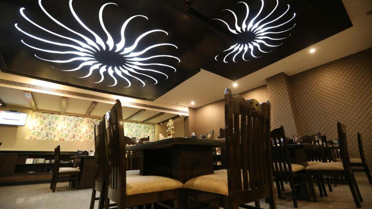 Vijay Paradise Lucknow Exterior foto