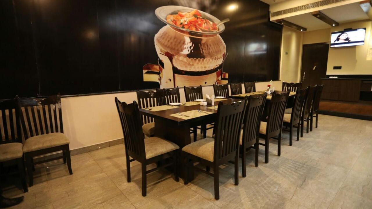 Vijay Paradise Lucknow Exterior foto